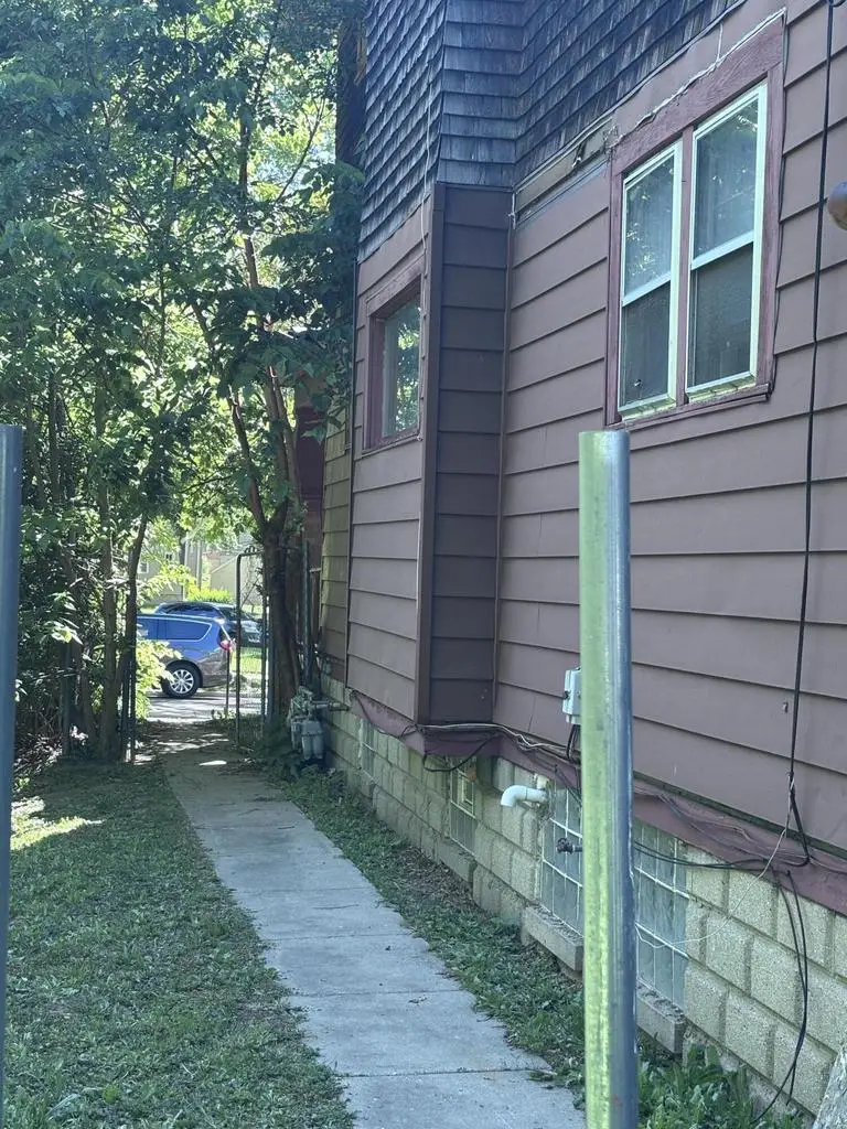 2546 W Medford AVENUE, Milwaukee, WI 53206 - #2