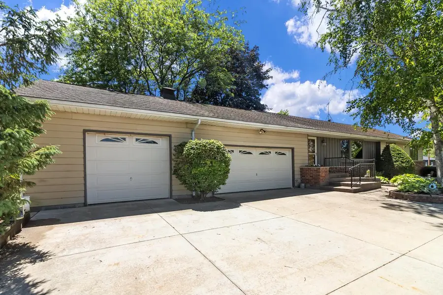 W295S10874 Highway ES, Mukwonago, WI 53149 - #3