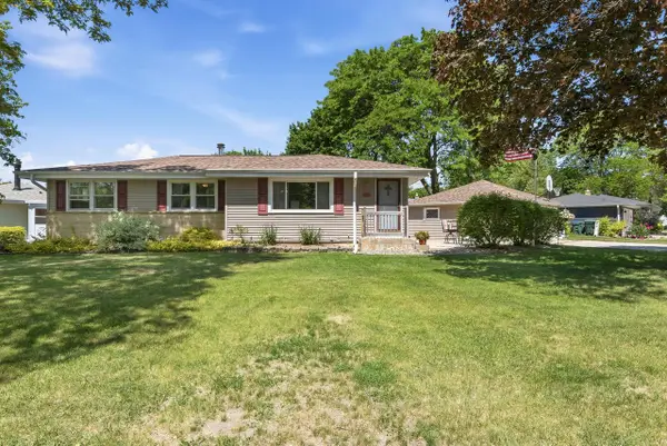5426 Middleton DRIVE, Greendale, WI 53129