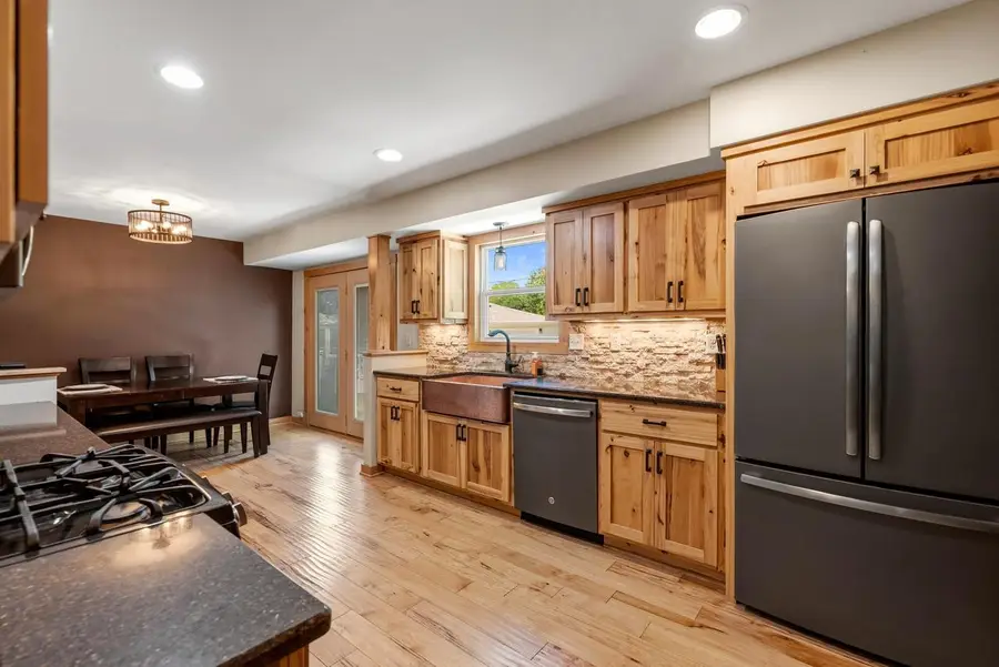 5426 Middleton DRIVE, Greendale, WI 53129 - #2