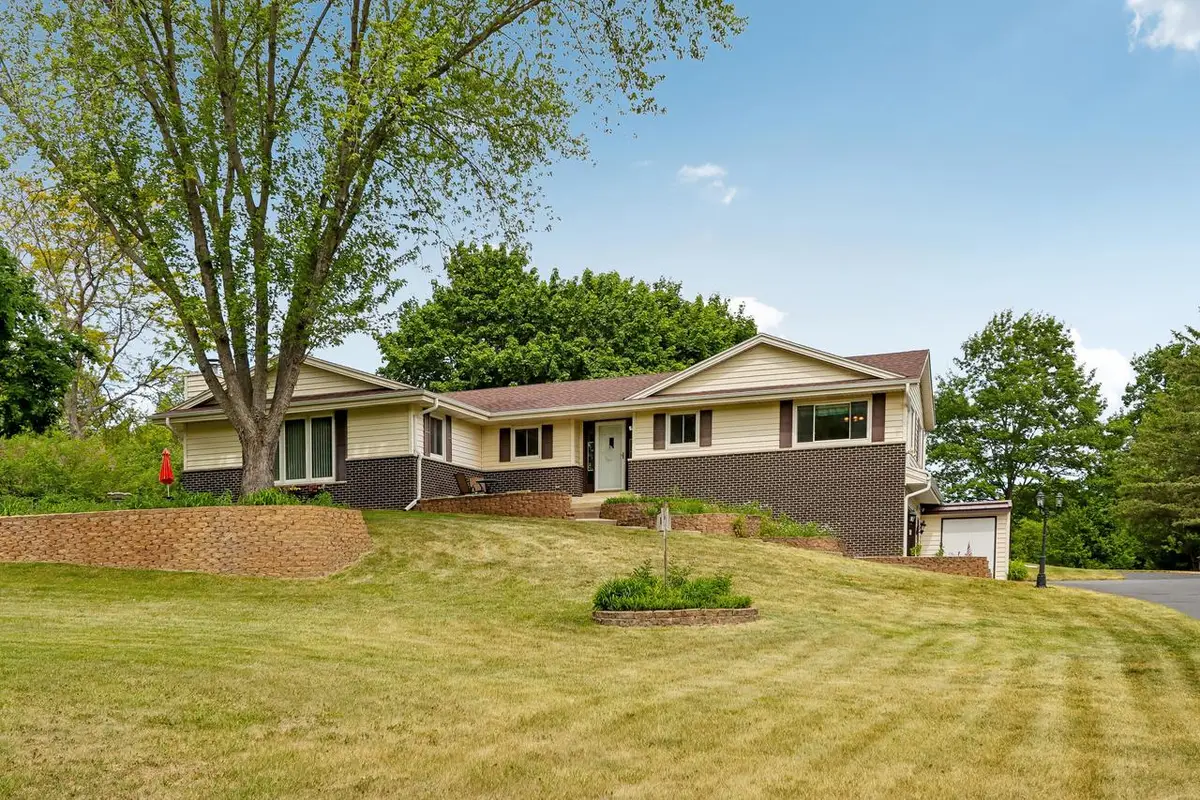 804 Lochtyn RIDGE, Wales, WI 53183 - #1
