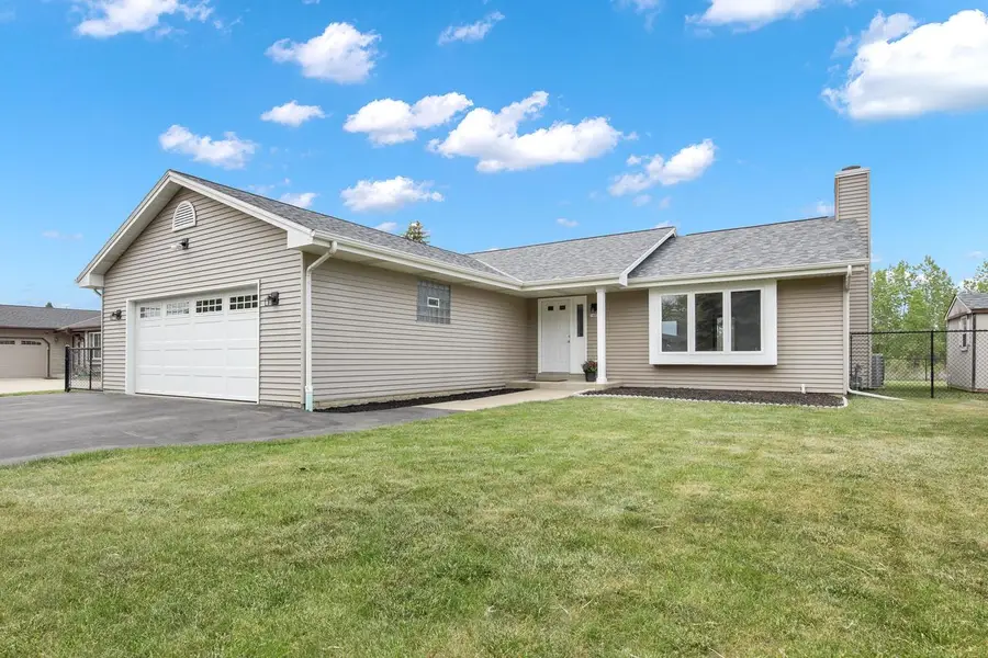 3800 E Elm ROAD, Oak Creek, WI 53154 - #3