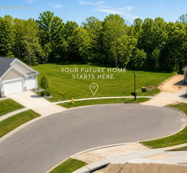 1920 Arbor Vista PLACE, West Bend, WI 53095