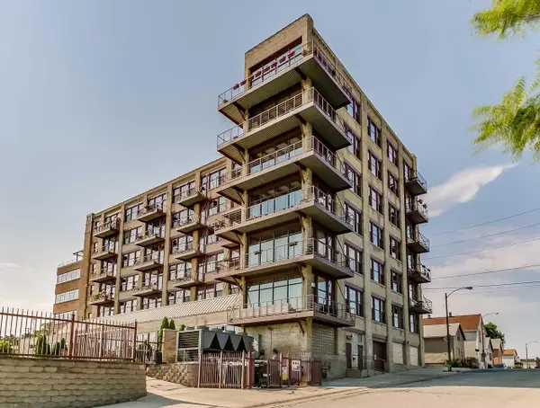 215 W Maple STREET #607, Milwaukee, WI 53204