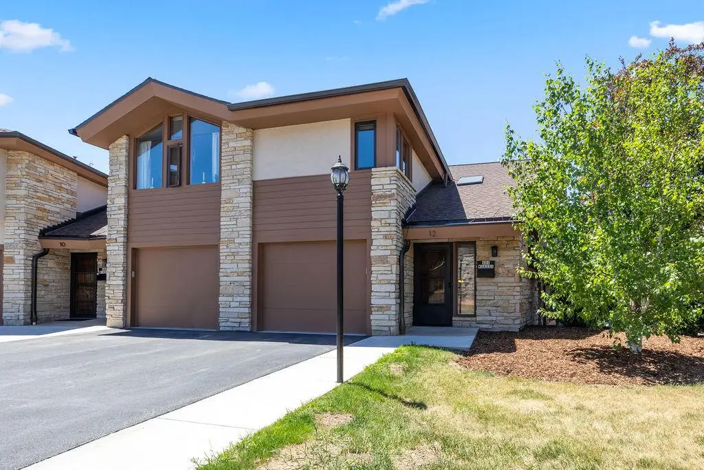 N89W16337 Main STREET #D12, Menomonee Falls, WI 53051 - #1
