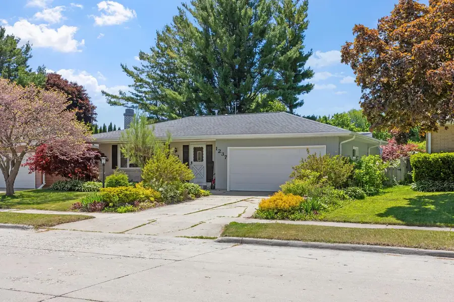1237 Kaufmann AVENUE, Sheboygan, WI 53081 - #2