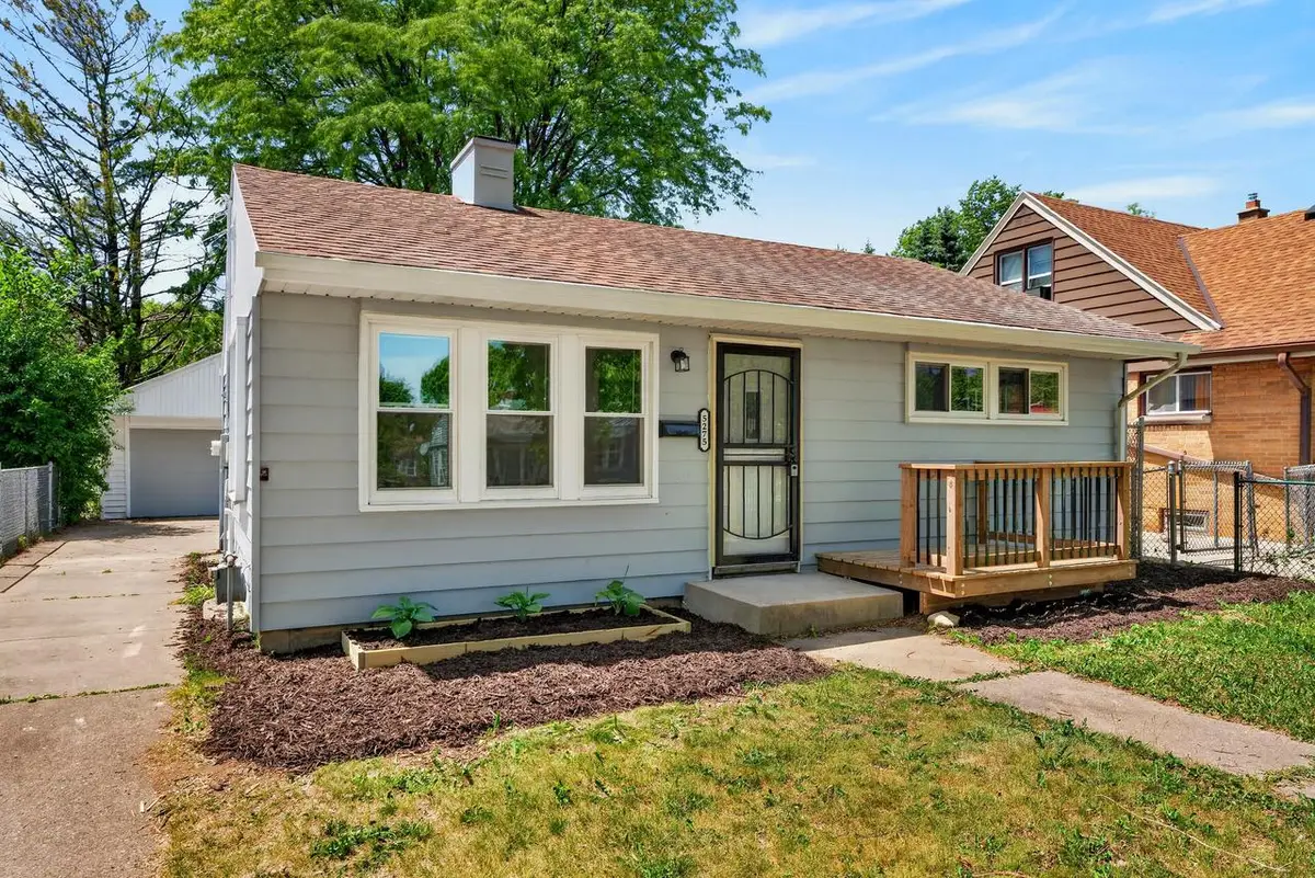 5275 N 57th STREET, Milwaukee, WI 53218 - #1