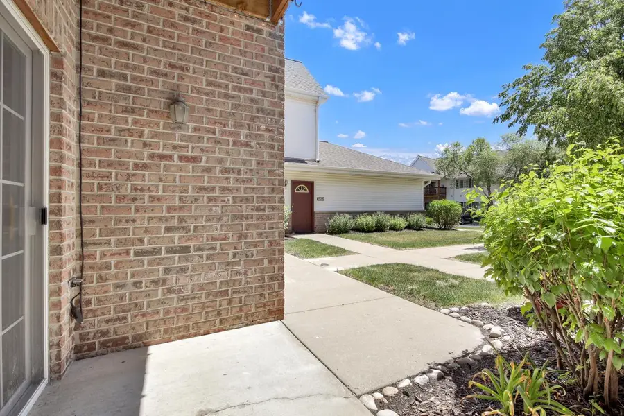 14944 W Arrowhead LANE, New Berlin, WI 53151 - #3