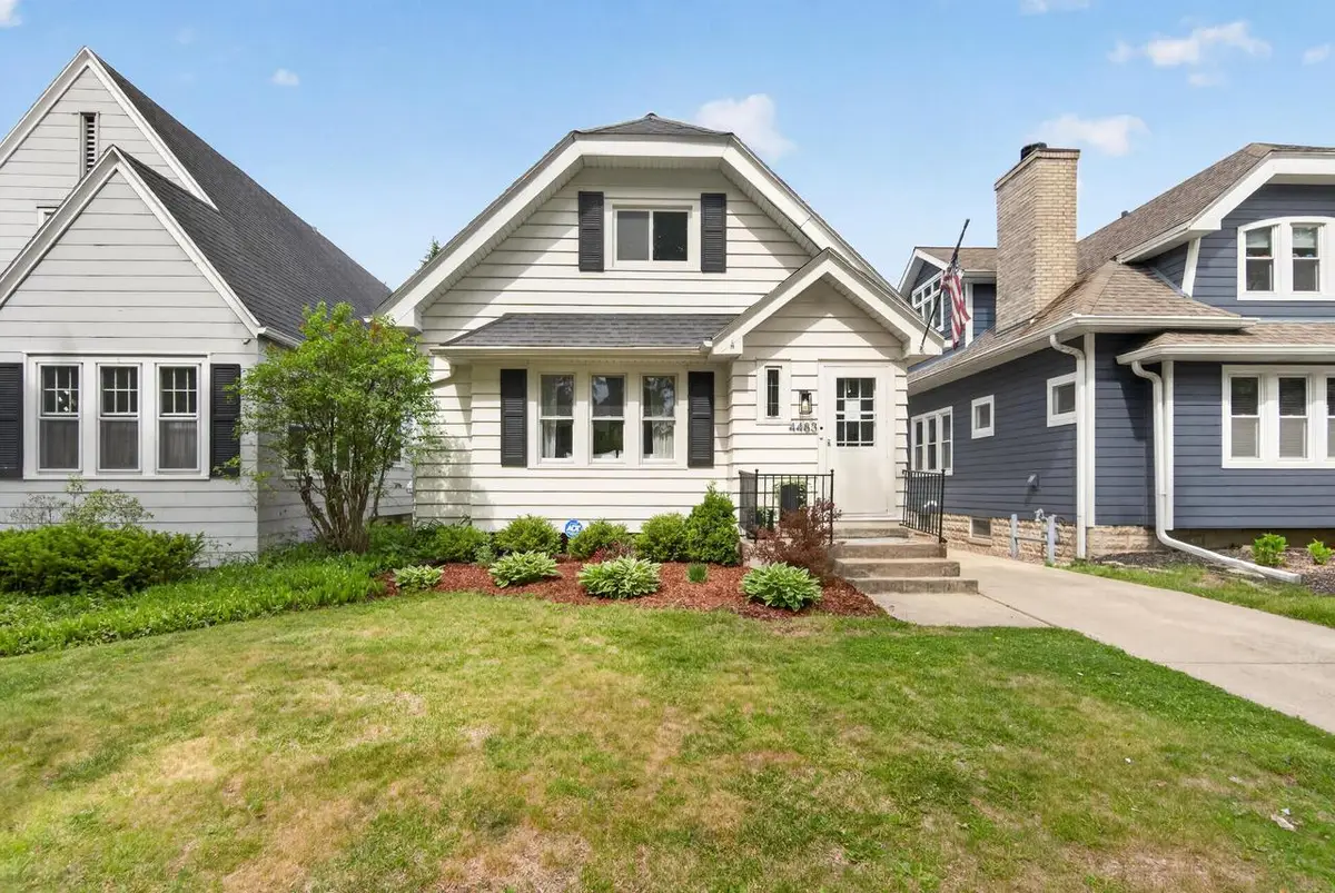 4483 N Morris BOULEVARD, Shorewood, WI 53211 - #1