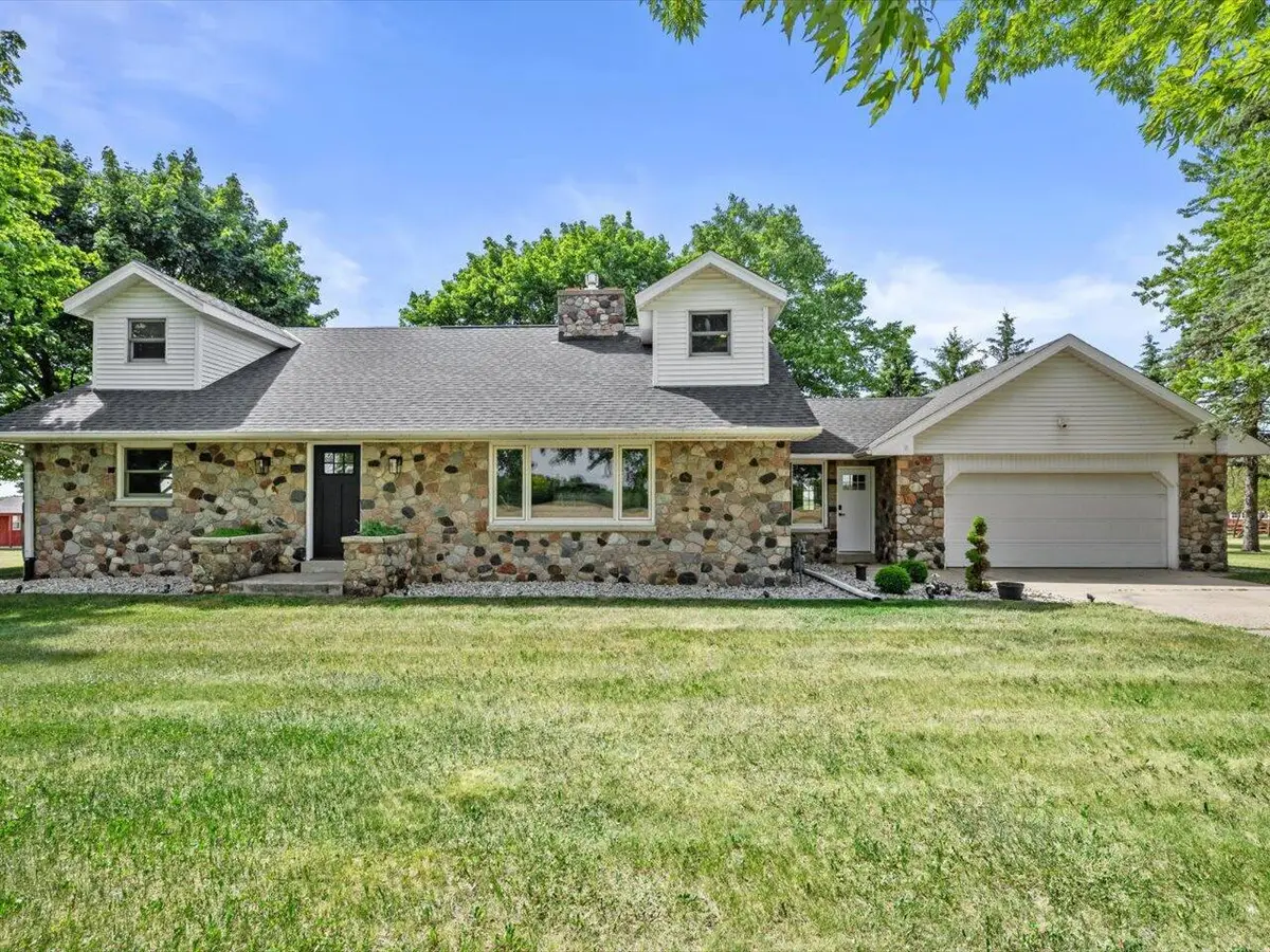 W334S7837 County Road E ROAD, Mukwonago, WI 53149 - #1