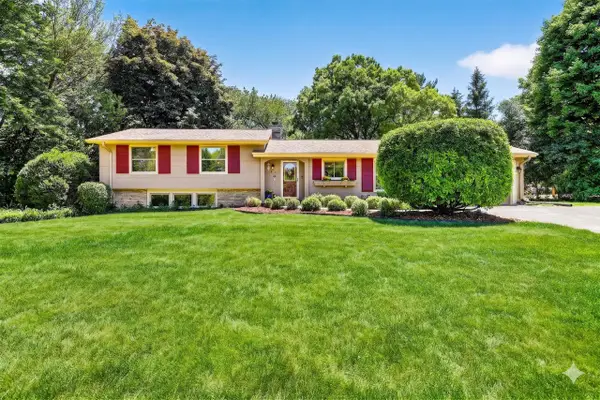 18345 Harvest LANE, Brookfield, WI 53045
