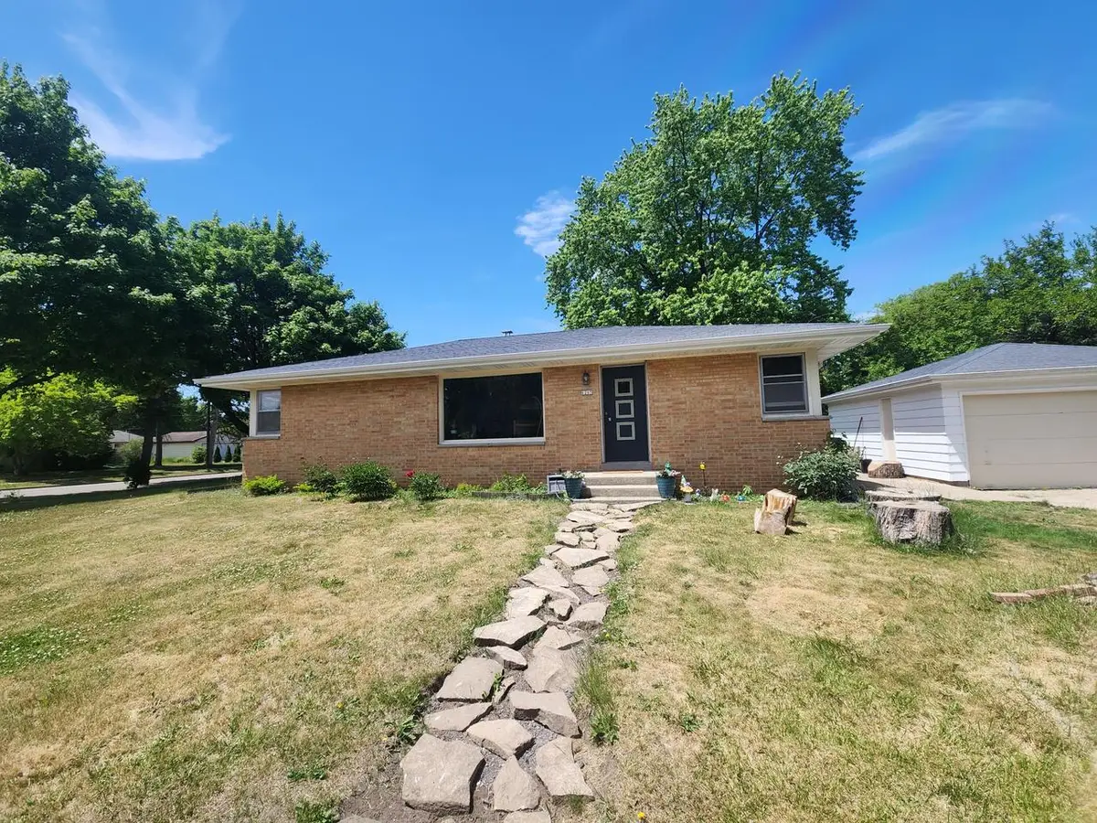 6205 N Garden Grove LANE, Glendale, WI 53209 - #1