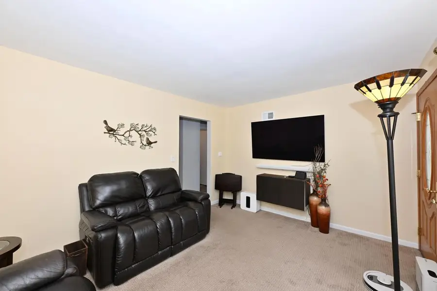 3553 S 1st PLACE, Milwaukee, WI 53207 - #2