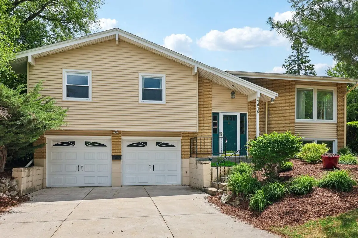 1415 Garfield AVENUE, Waukesha, WI 53189 - #1