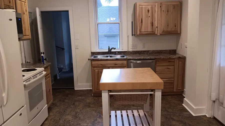 304 S Silver Lake STREET, Oconomowoc, WI 53066 - #2