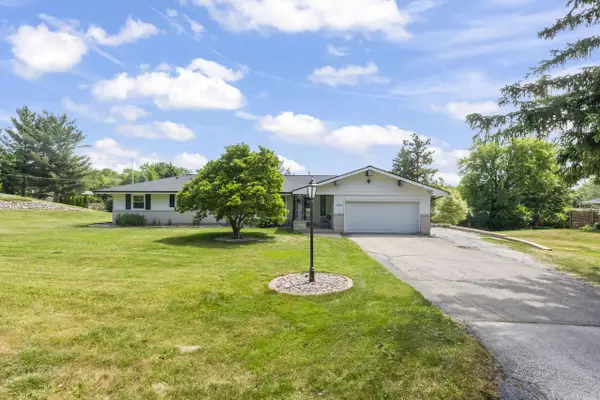 1310 Sunnycrest DRIVE, Waukesha, WI 53186