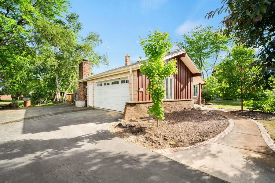 N106W15749 Adams COURT, Germantown, WI 53022 - #2