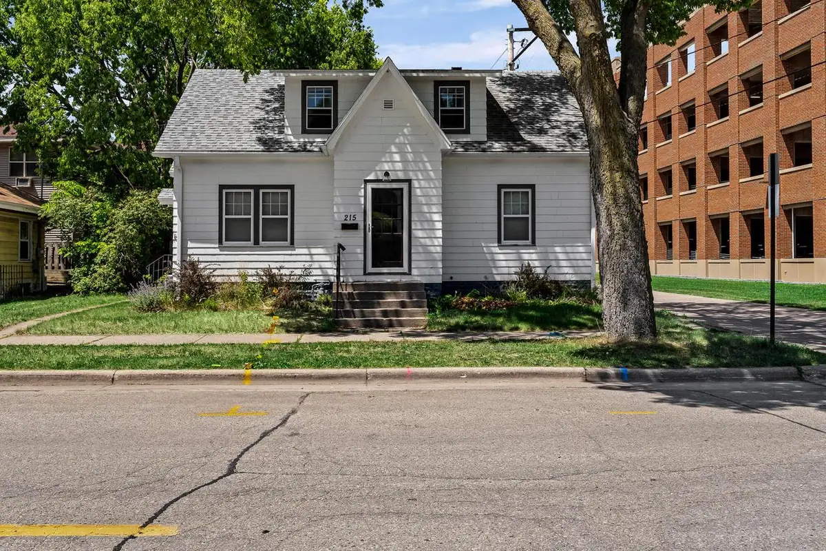 213-215 16th STREET N, La Crosse, WI 54601 - #1