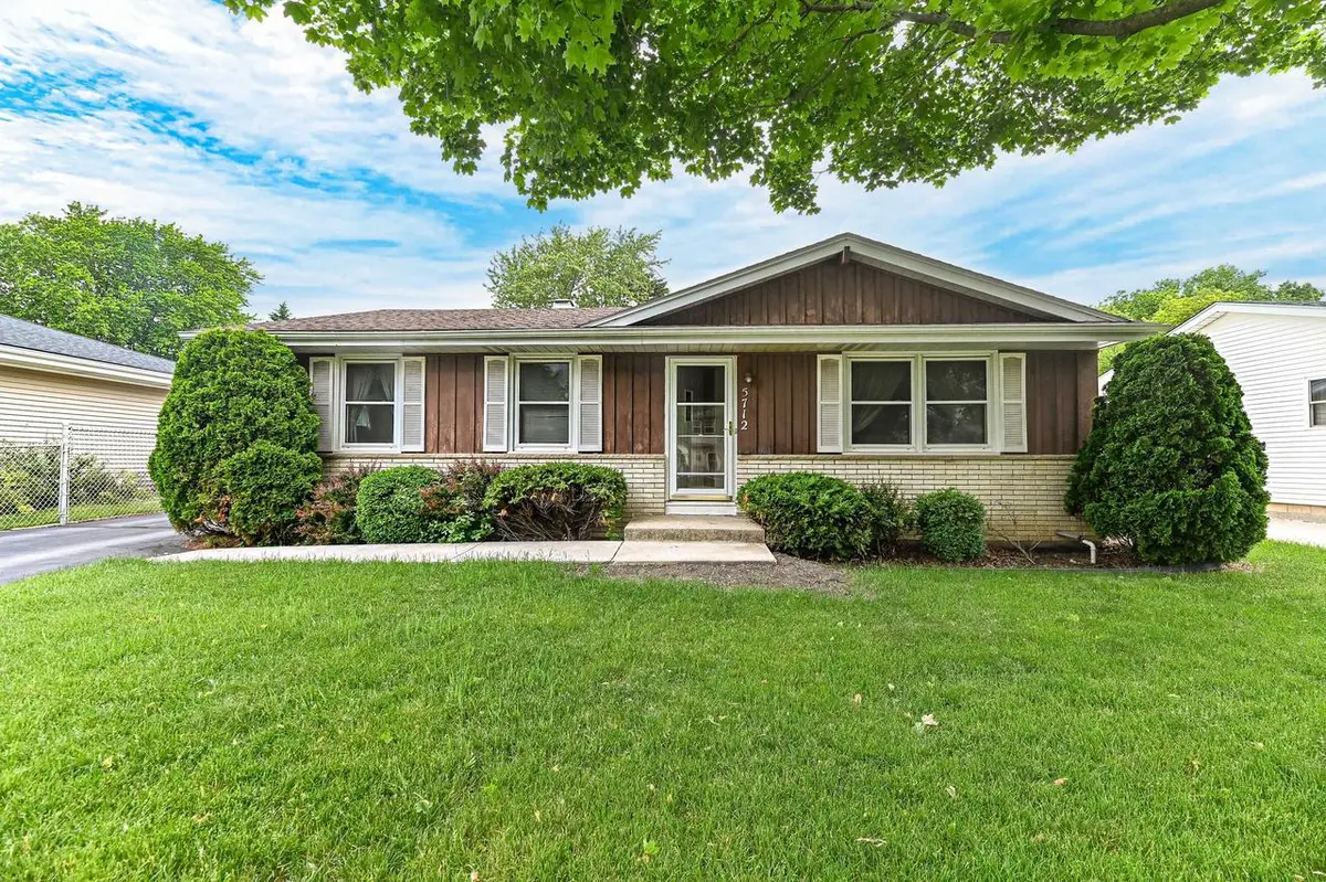 5712 Glenwood DRIVE, Mount Pleasant, WI 53406 - #1