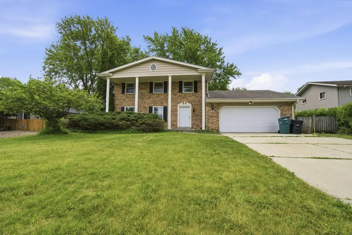 N83W18025 Le Mons DRIVE, Menomonee Falls, WI 53051 - #1