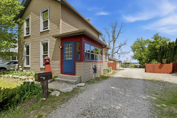 613 N 4 STREET, Manitowoc, WI 54220