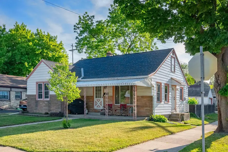 1603 S 92ND STREET, Milwaukee, WI 53214 - #3