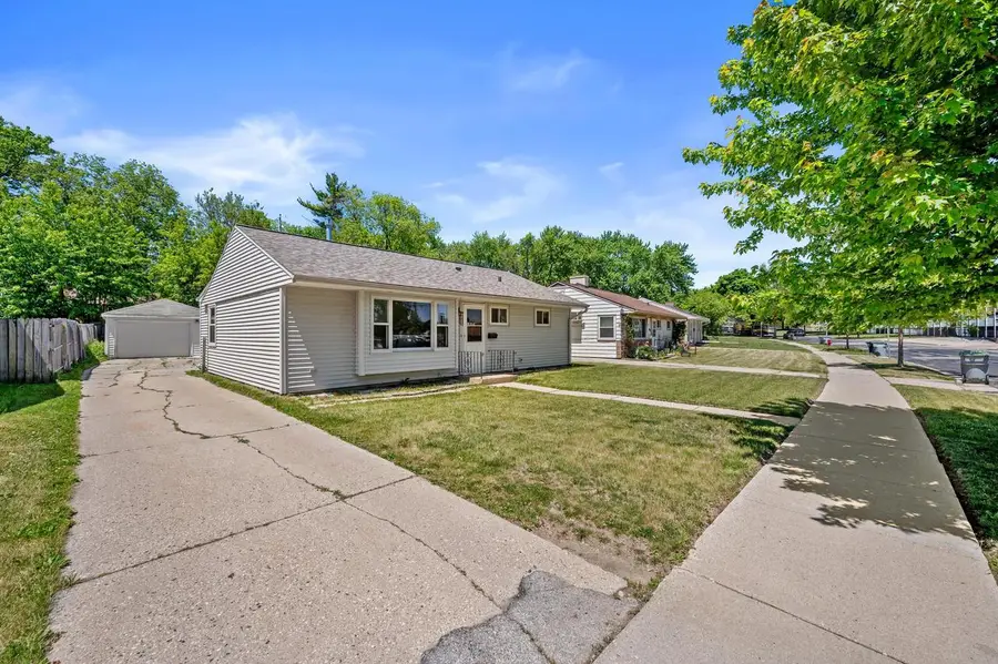 5451 N 72nd STREET, Milwaukee, WI 53218 - #2