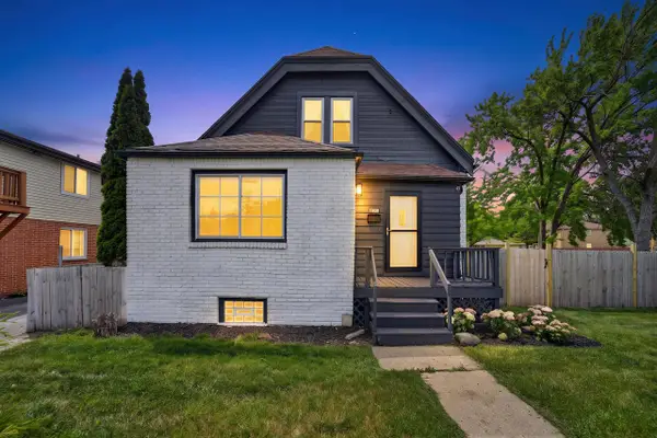 4821 W Hampton AVENUE, Milwaukee, WI 53218