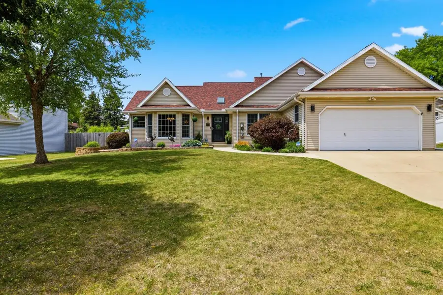 6825 S Crane DRIVE, Oak Creek, WI 53154 - #3