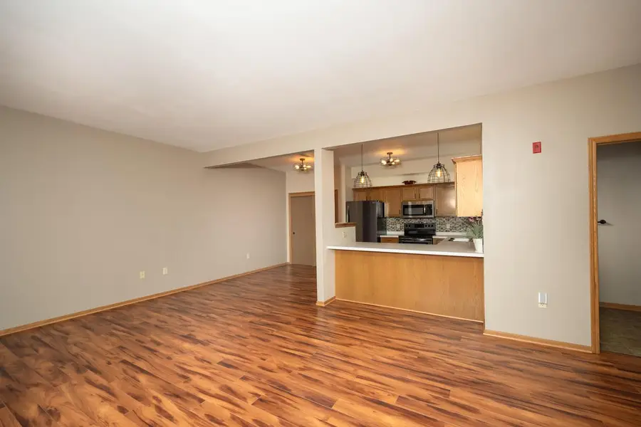 6115 S Creekside DRIVE #2, Cudahy, WI 53110 - #3