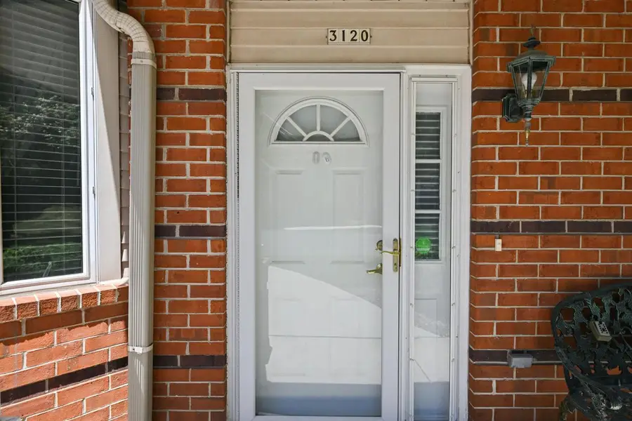 3120 S Toldt PARKWAY, West Allis, WI 53227 - #2