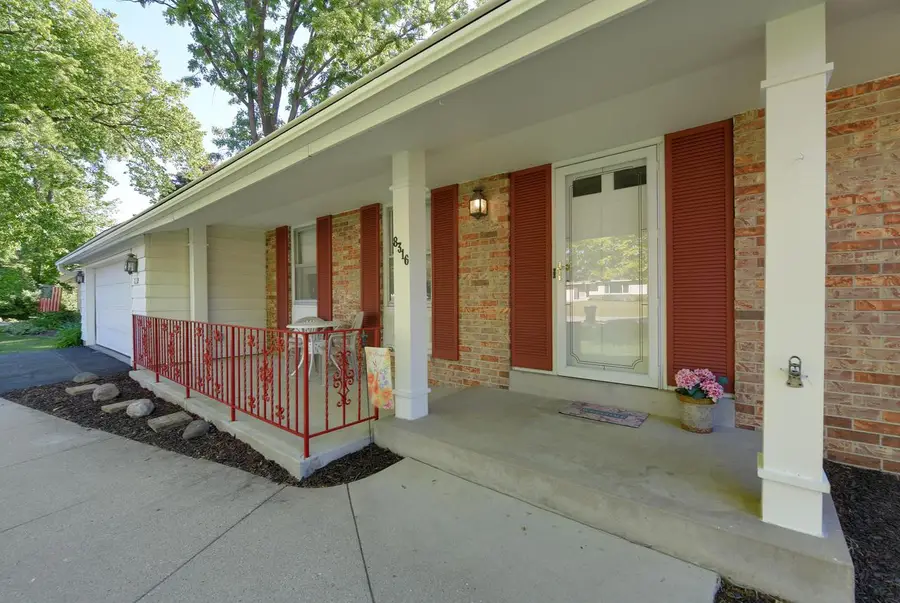 8316 N Edge O Woods DRIVE, Brown Deer, WI 53223 - #2