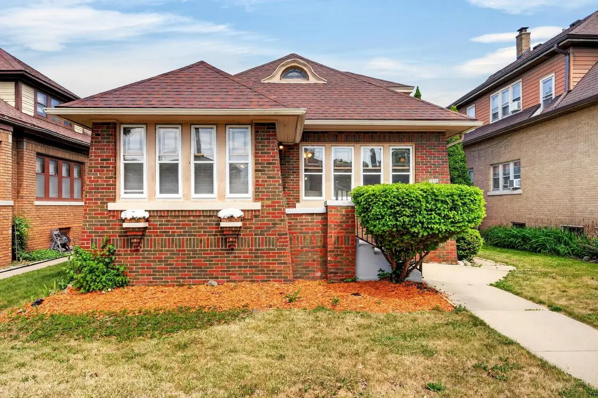 3056 N 55th STREET, Milwaukee, WI 53210 - #1