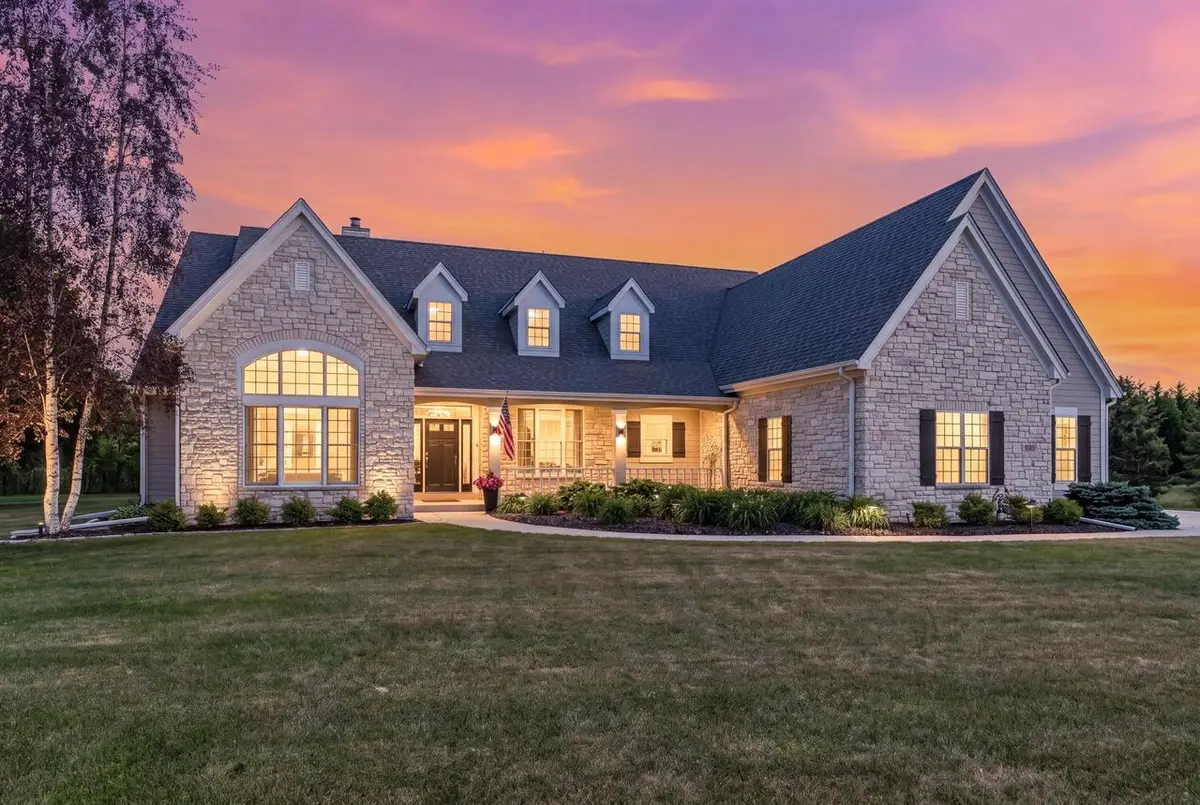 129 Preserve COURT, Grafton, WI 53024 - #1