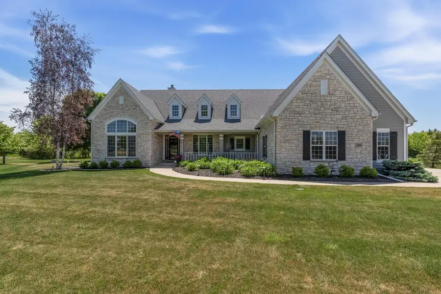 129 Preserve COURT, Grafton, WI 53024 - #2