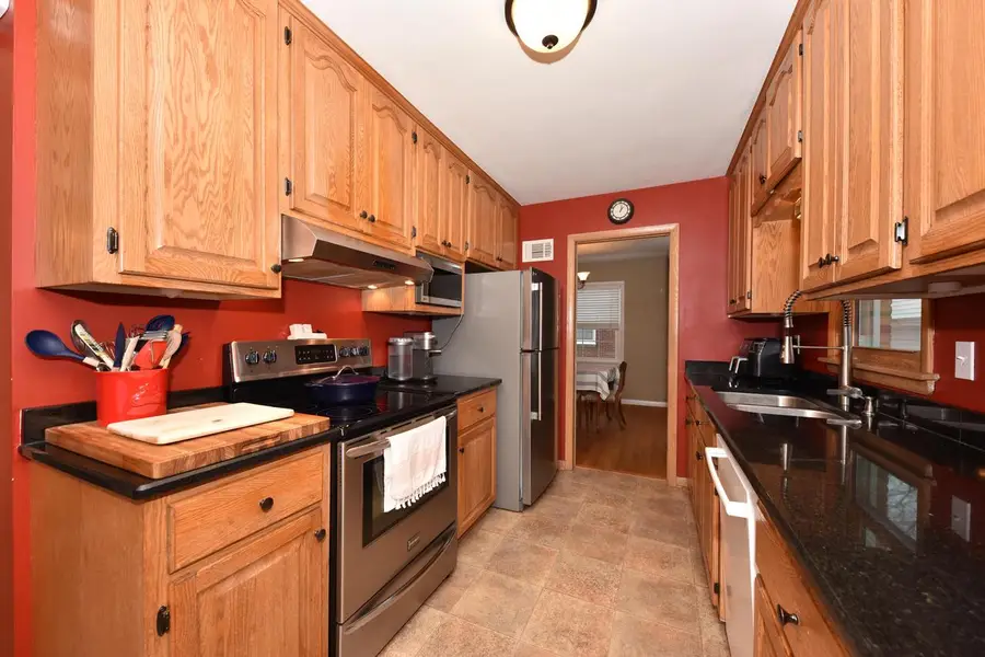 7342 W Georgia AVENUE, Milwaukee, WI 53220 - #2