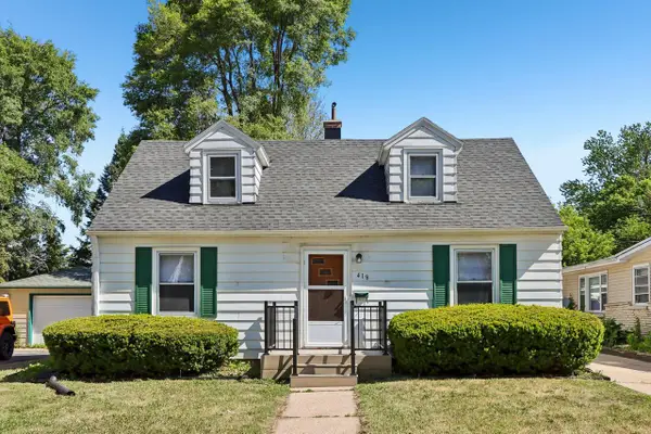 418 Harrison AVENUE, Waukesha, WI 53186