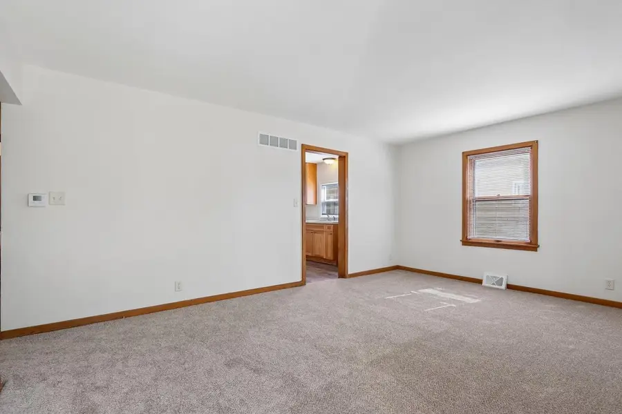418 Harrison AVENUE, Waukesha, WI 53186 - #3