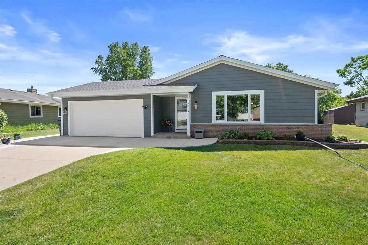 4219 W Pebble Beach COURT, Franklin, WI 53132 - #1