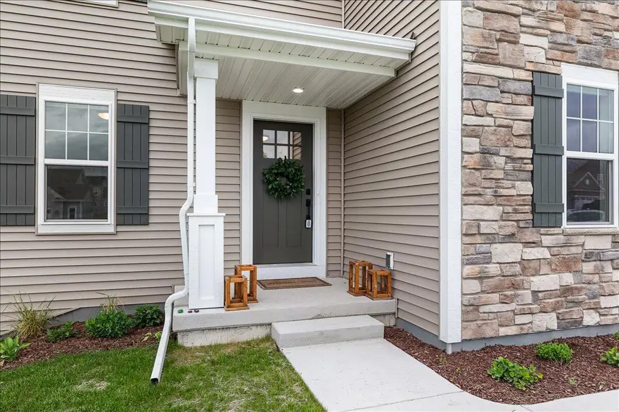 192 Sapphire LANE, Saukville, WI 53080 - #2