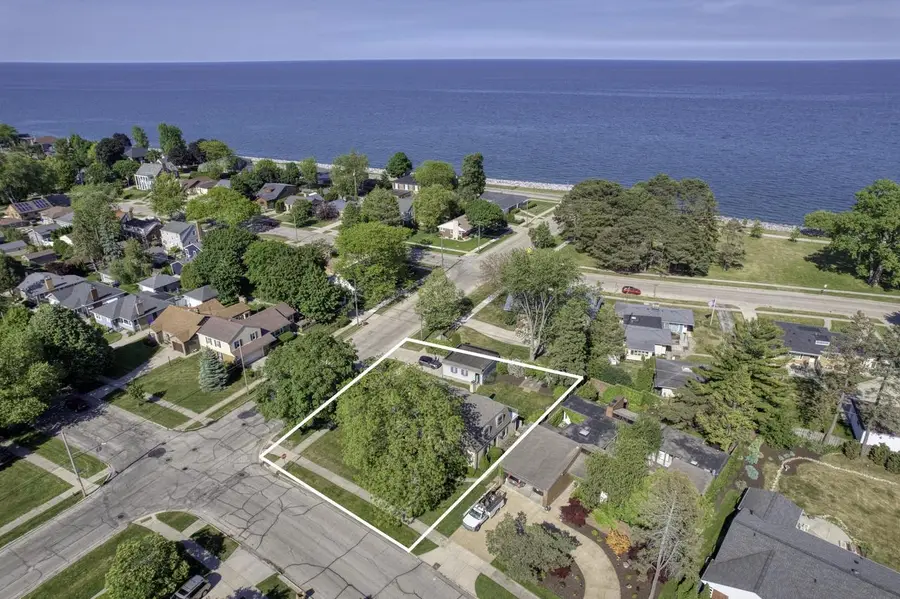 7503 3rd AVENUE, Kenosha, WI 53143 - #3