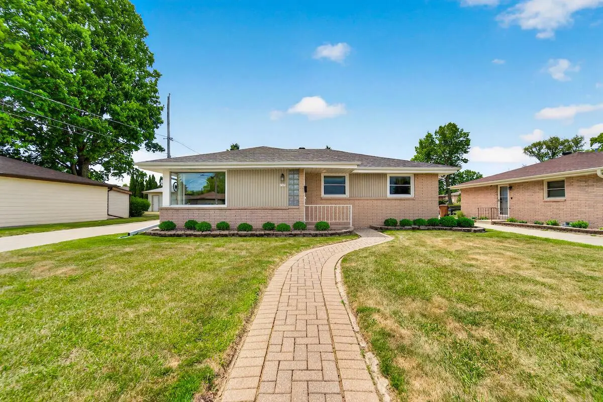 1505 Mackinac AVENUE, South Milwaukee, WI 53172 - #1