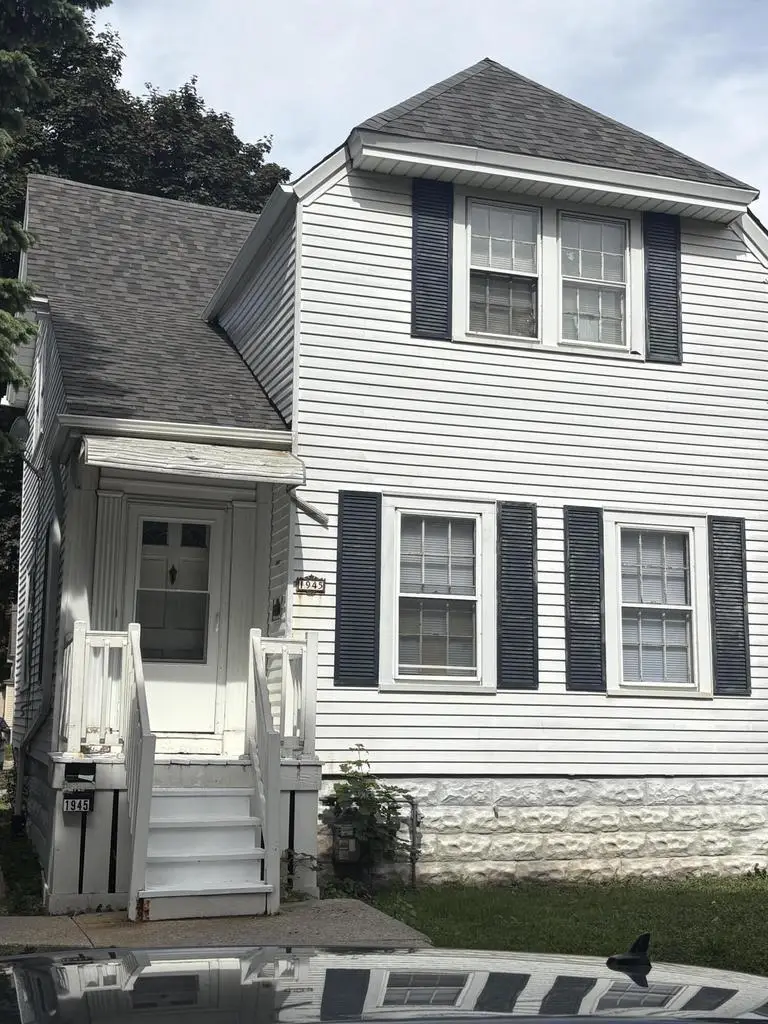 1945 S 29th STREET, Milwaukee, WI 53215 - #1