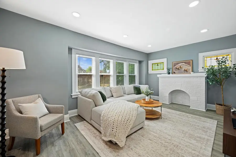 4058 N 24th PLACE, Milwaukee, WI 53209 - #2