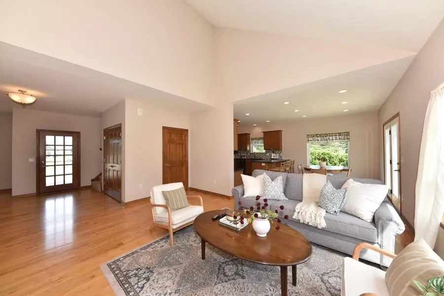4915 Meadowview COURT, Grafton, WI 53024 - #3