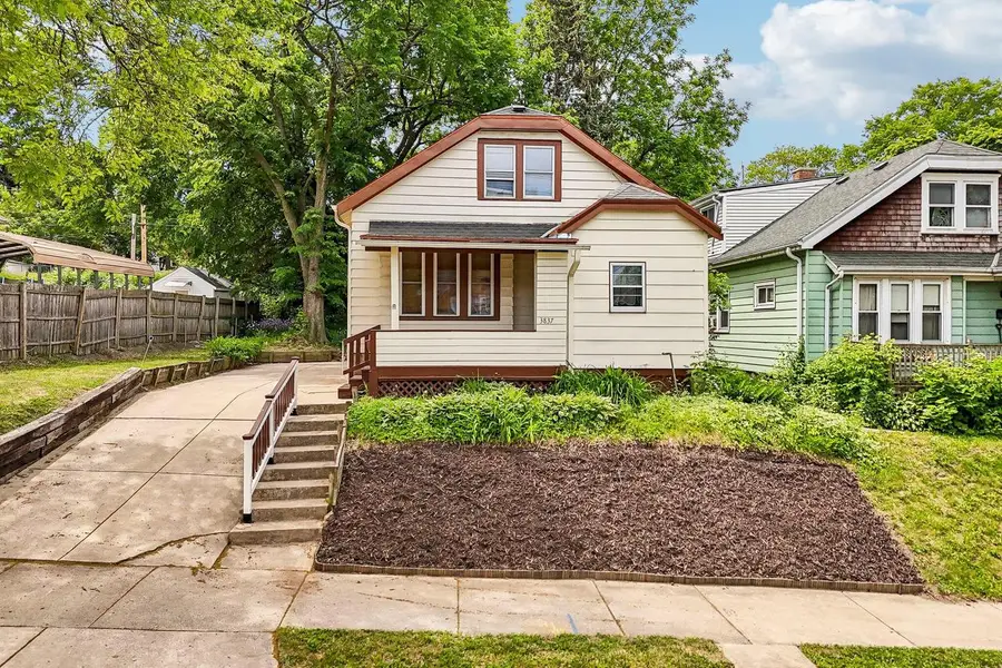 3837 W Mt Vernon AVENUE, Milwaukee, WI 53208 - #2