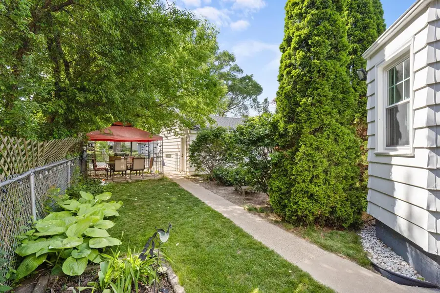 5707 N 36th STREET, Milwaukee, WI 53209 - #2