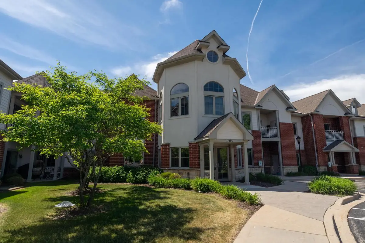 17490 Crest Hill DRIVE #10, Brookfield, WI 53045 - #1