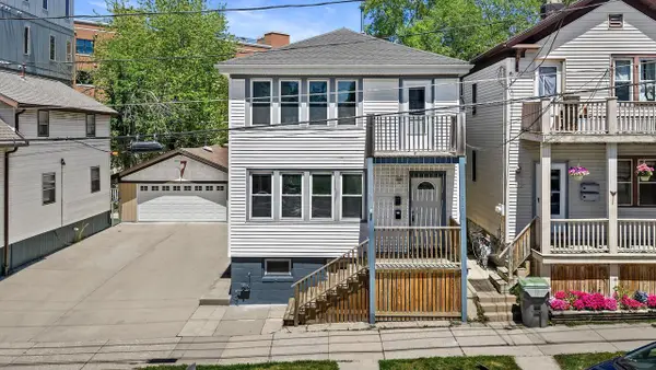 928 E Land PLACE #A, Milwaukee, WI 53202