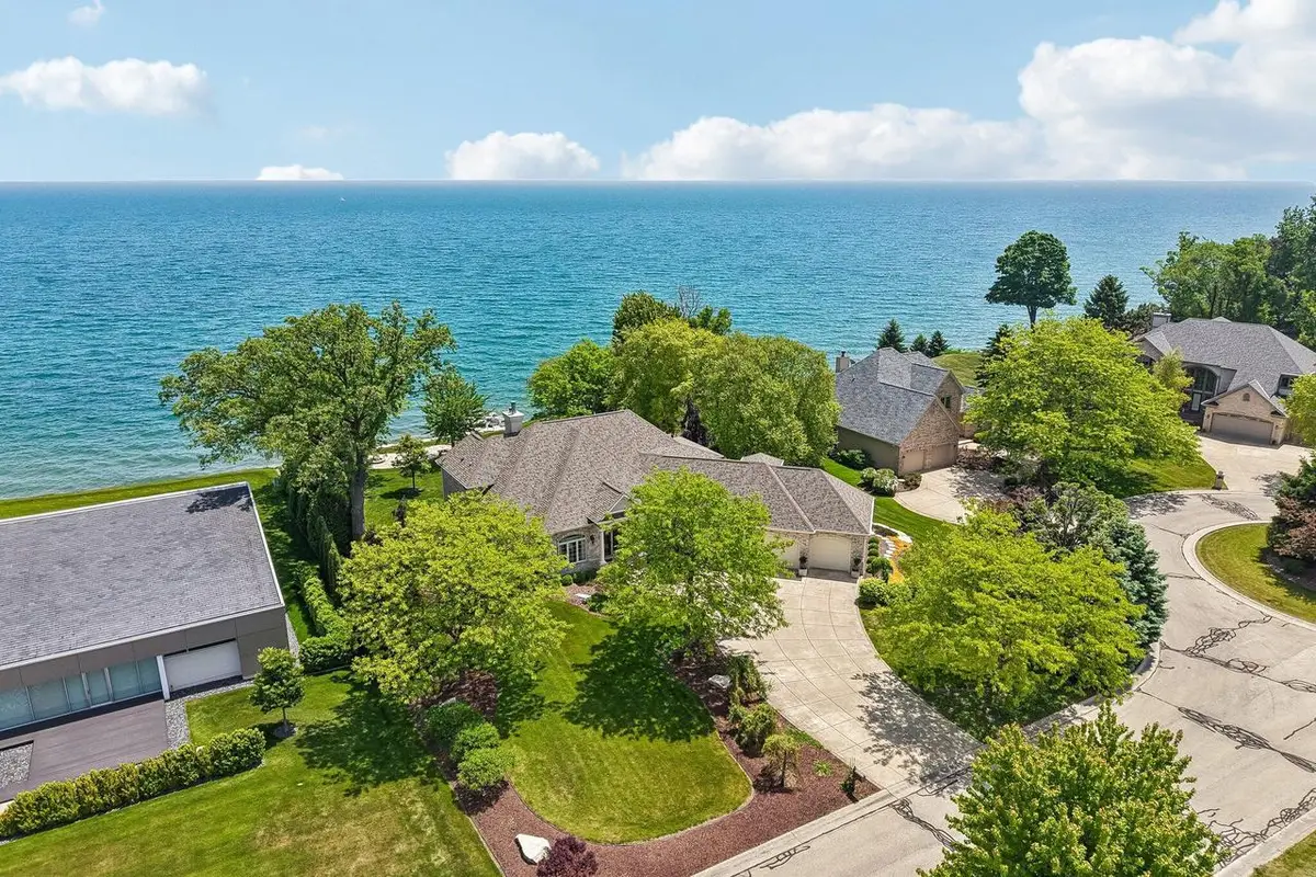 4731 Woodlake COURT, Mount Pleasant, WI 53403 - #1